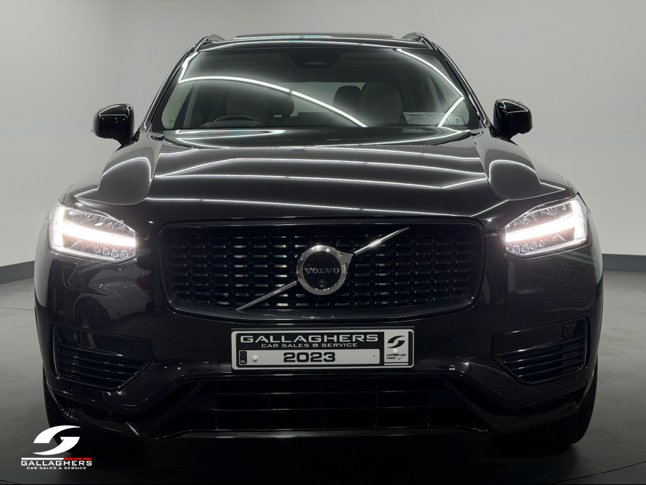 2023 Volvo XC90 - image 9