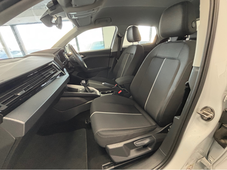 2020 Audi A1 - image 14