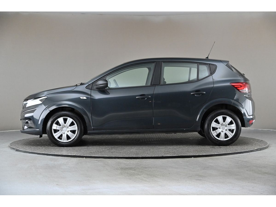 2023 Dacia Sandero - image 5