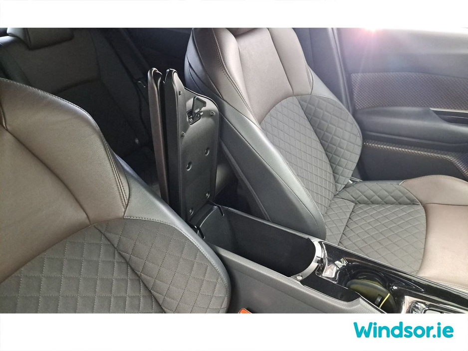 2020 Toyota C-HR HYBRID AUTO €21,995