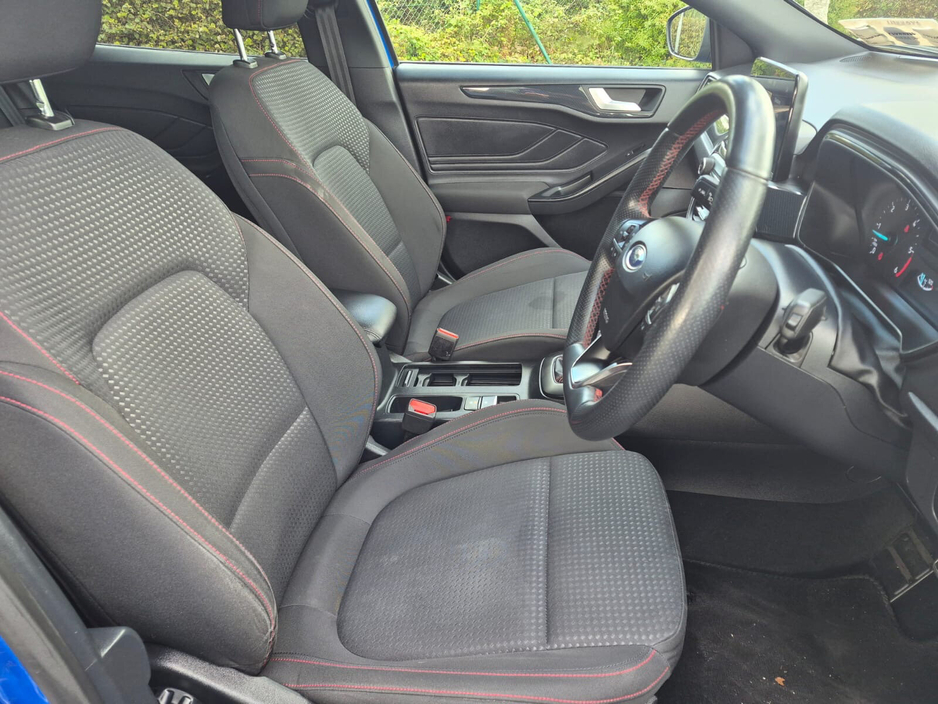 2020 Ford Focus - image 16