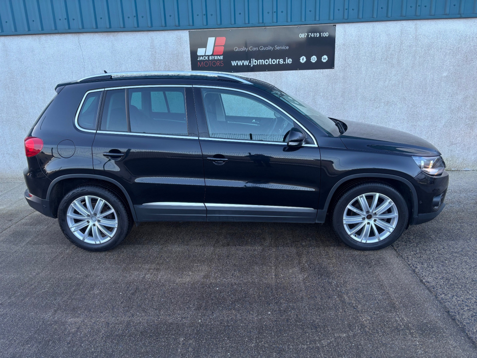 2015 Volkswagen Tiguan - image 6