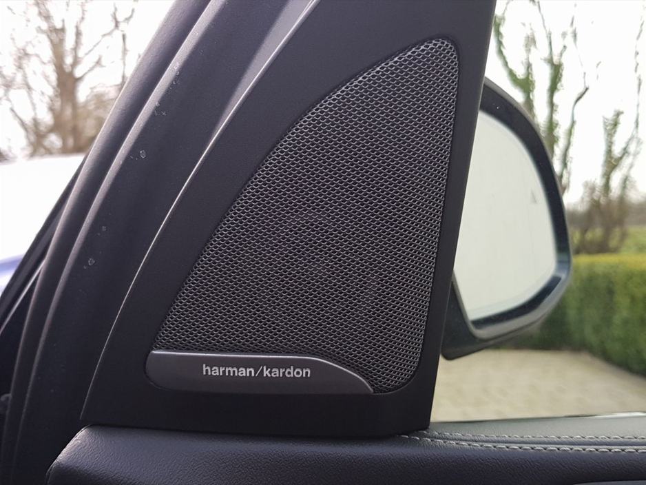 2025 BMW X5 - image 22