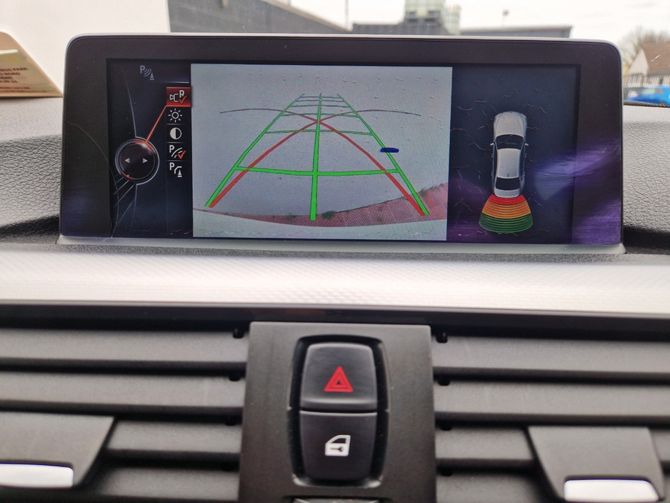 2013 BMW 3 Series - image 39