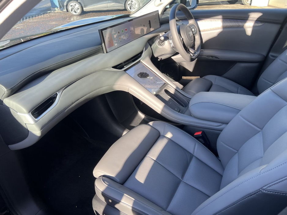 2025 MG MG IM6 LONG RANGE