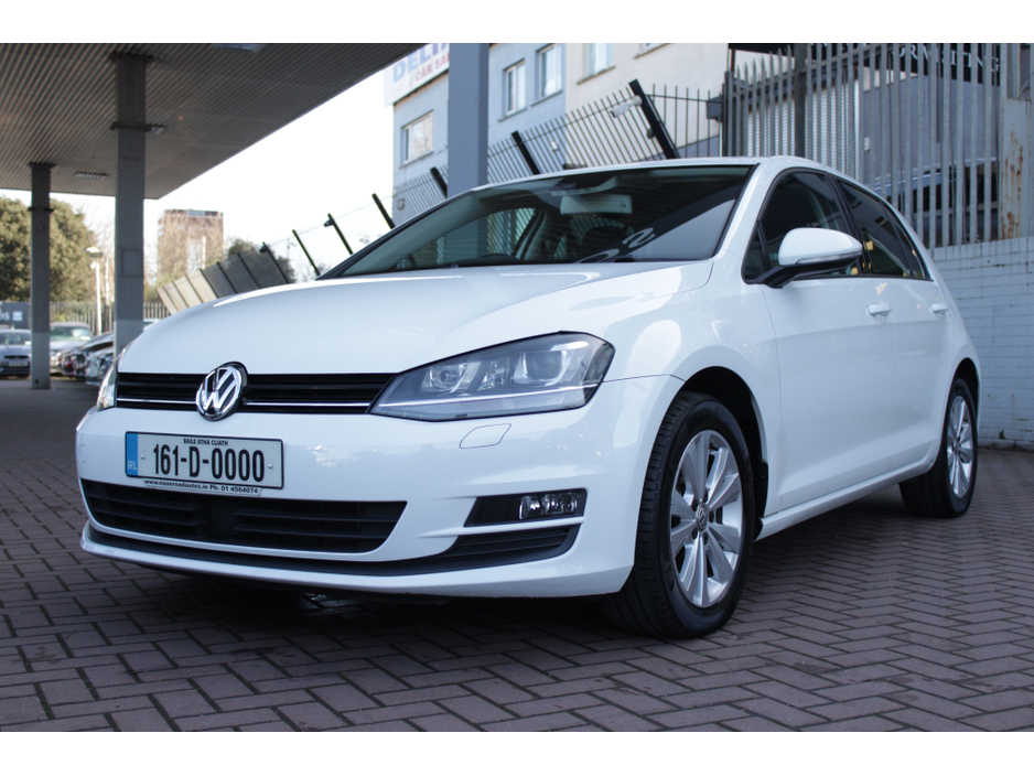 2016 Volkswagen Golf - image 8