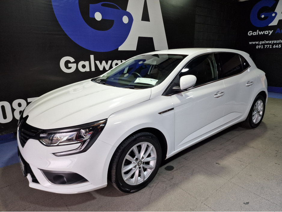 2017 Renault Megane LOW MILEAGE-1.2 DYNAMIQUE-HIGH SPEC €10,950