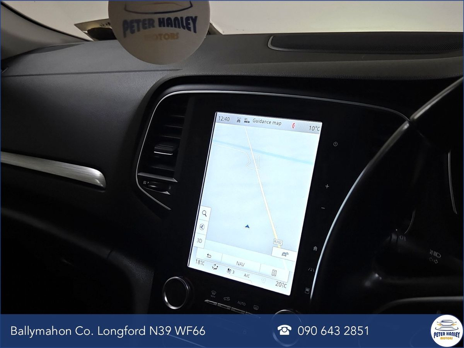 2018 Renault Megane - image 18