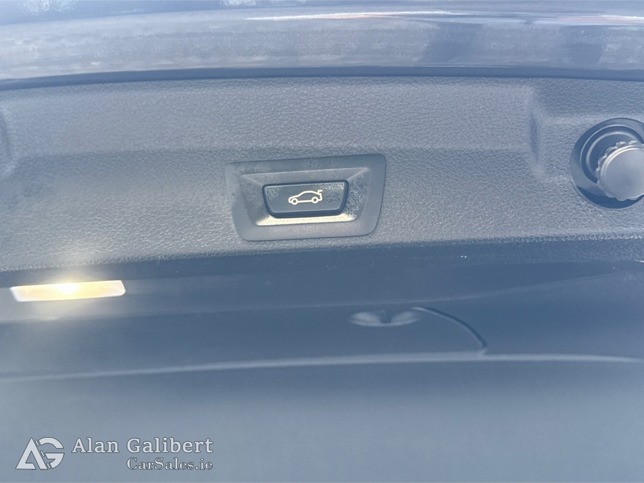 2017 BMW 4 Series - image 17