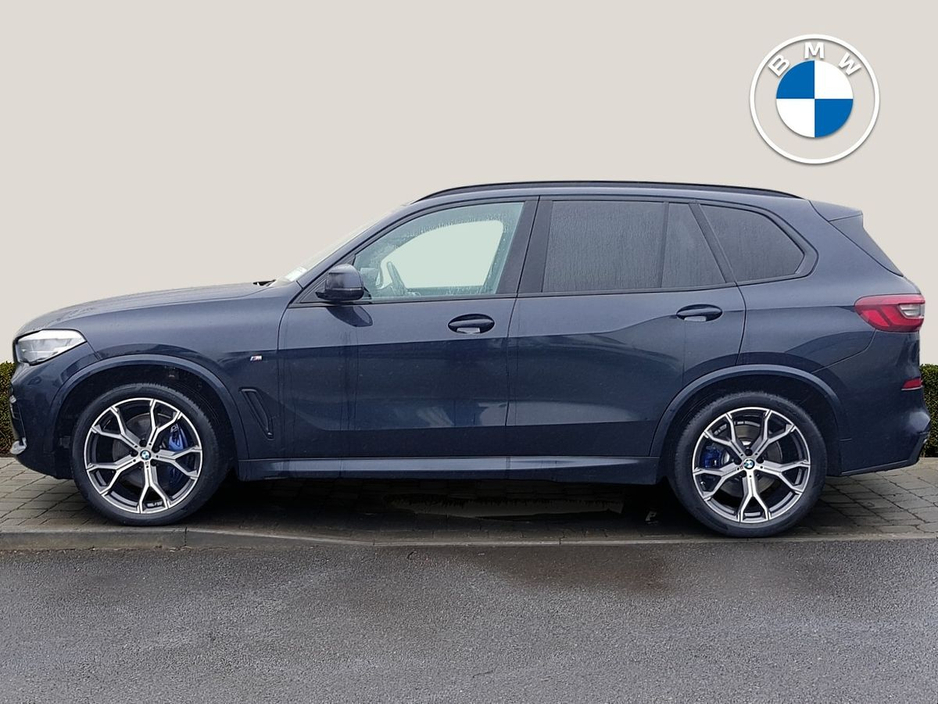 2021 BMW X5 - image 6