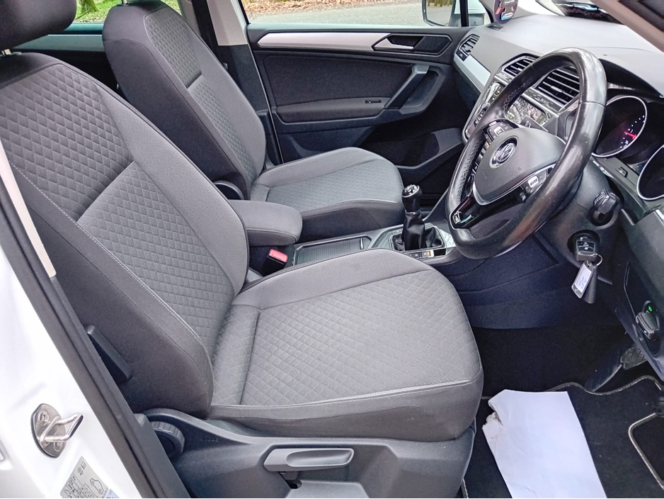 2019 Volkswagen Tiguan - image 14