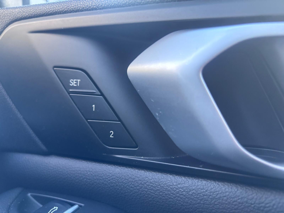 2019 BMW X5 - image 17