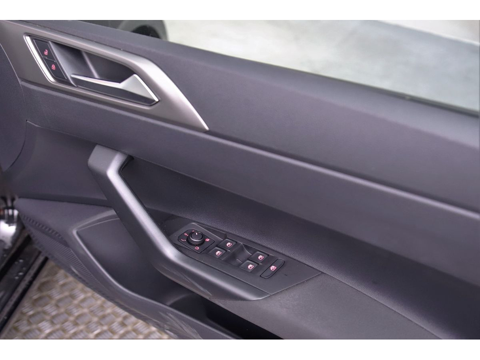 2020 Volkswagen Polo 1.0 TSI DSG COMFORTLINE *CARPLAY*ANDROID*REVERSE CAM*PARK SENSORS*