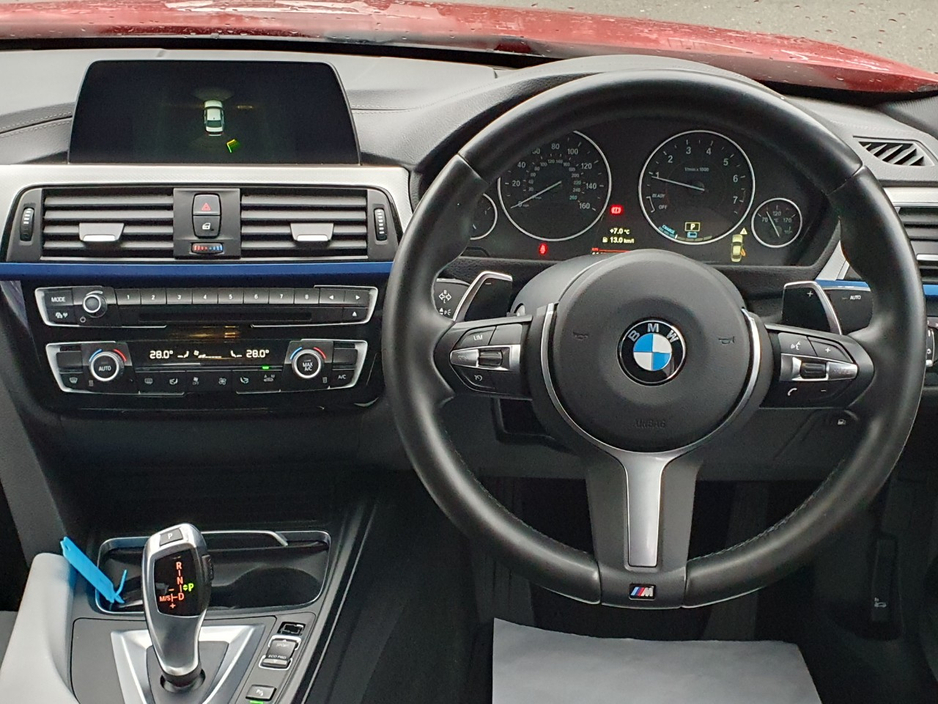 2018 BMW 3 Series - image 13