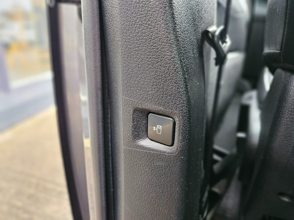 2019 Peugeot Expert  €29,950