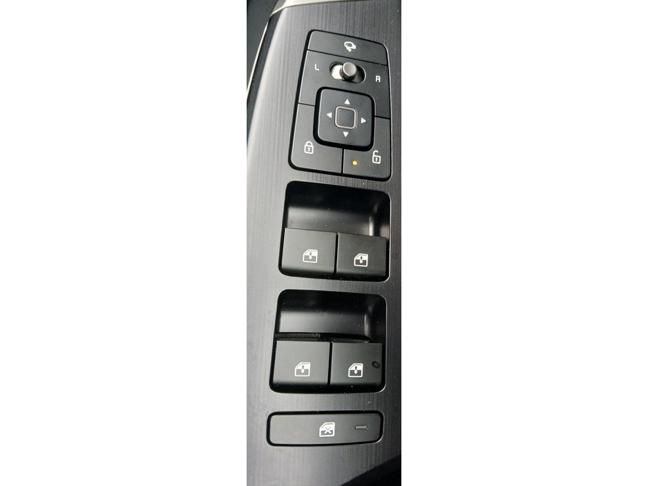 2026 Kia EV6 - image 10