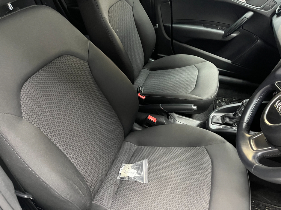 2016 Audi A1 2016 AUDI A1 TFSI 1.0 AUTOMATIC / CRUISE CONTROL / PARKING AID