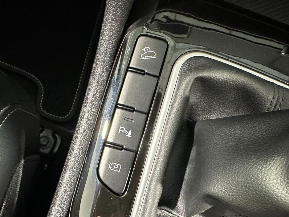 2025 Kia Sportage - image 21