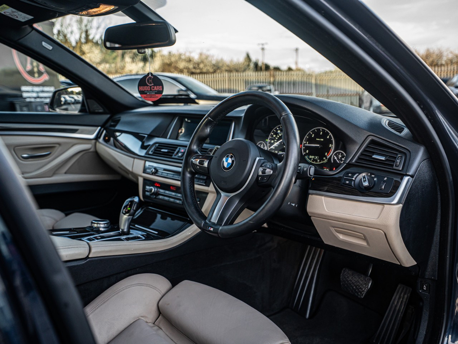 2015 BMW 5 Series - image 8