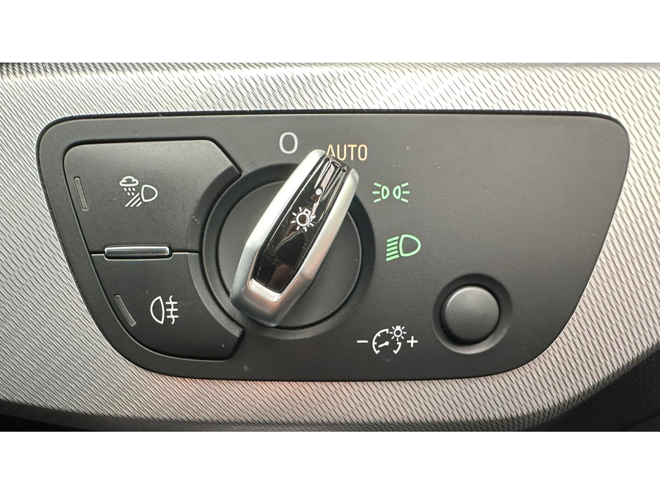 2017 Audi A4 2.0 TDI SE ULTRA 150PS AUTO NAV SERVICE HISTORY €17,900