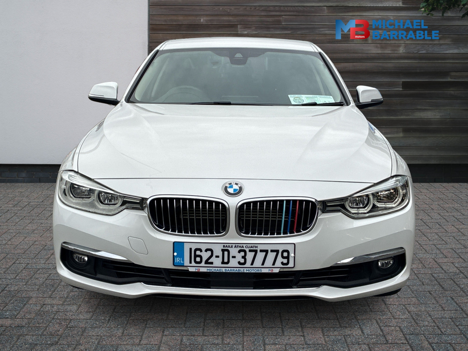 2016 BMW 3 Series - image 7