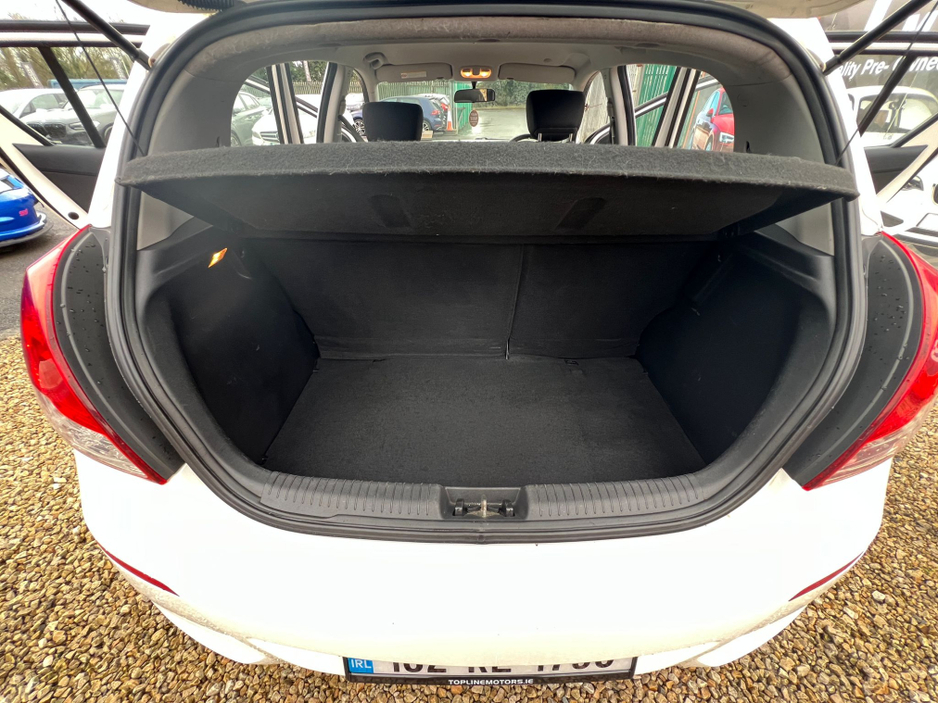 2013 Hyundai i20 - image 15