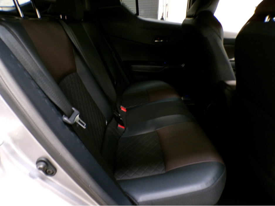 2018 Toyota C-HR 2018*32,000 MILES*HYBRID SPORT TOYOTA C-HR SELF CHARGING 1.8 AUTOMATIC*FANTASTIC CONDITION GREAT ON FUEL, POWER, COMFORT WITH A LOT OF SPACE ALL COMBINED FOR A FANTASTIC DRIVE. CAR COMES WITH FULL SAF €19,900