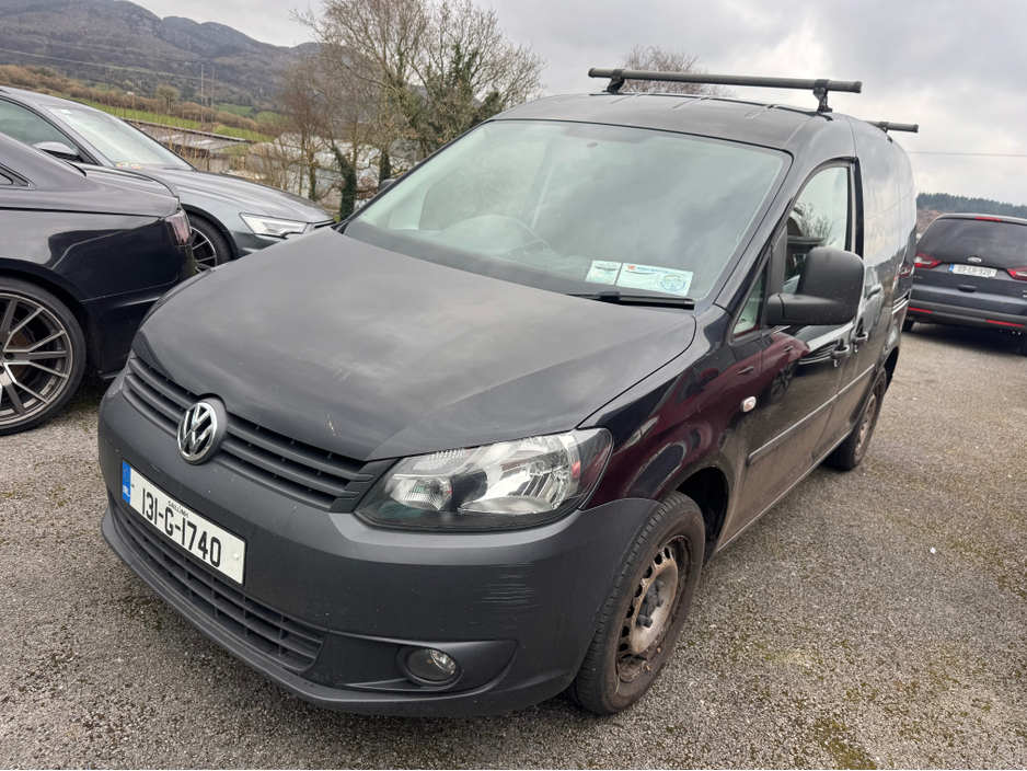 2013 Volkswagen Caddy - image 3