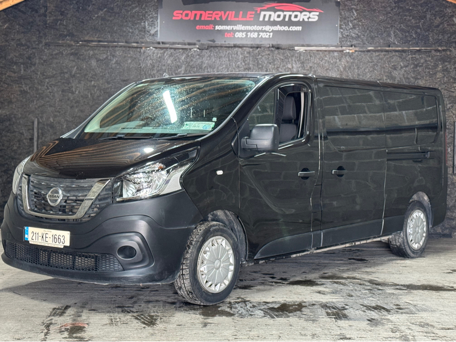 2021 Nissan NV300 - image 3