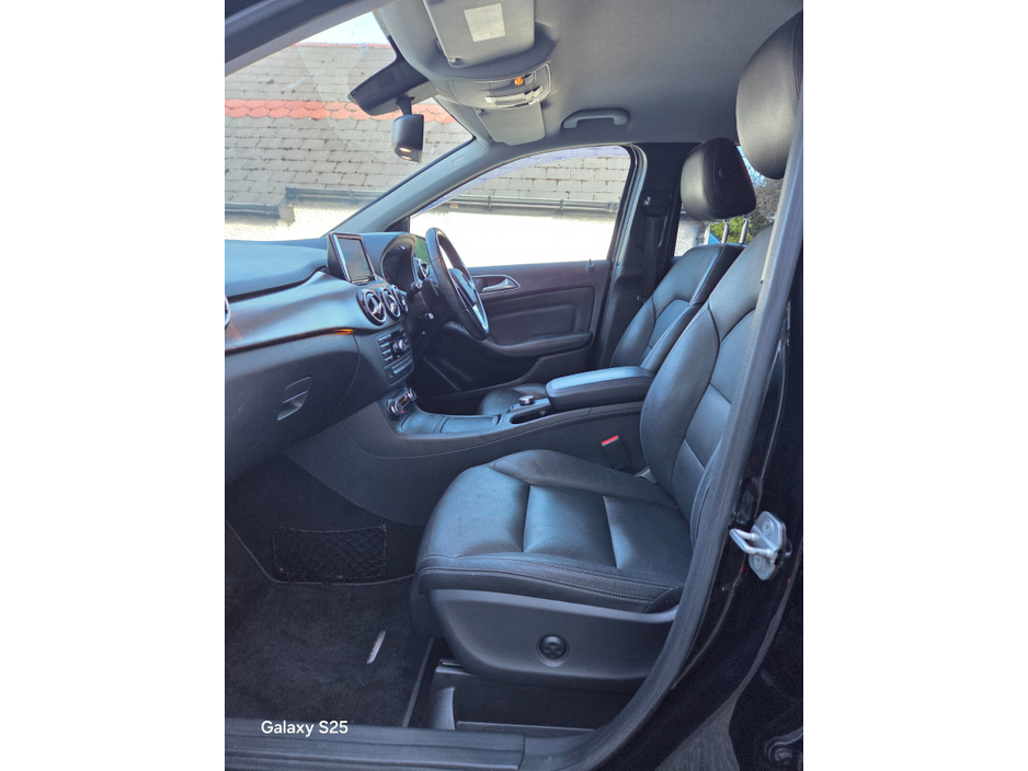 2012 Mercedes-Benz B Class - image 19