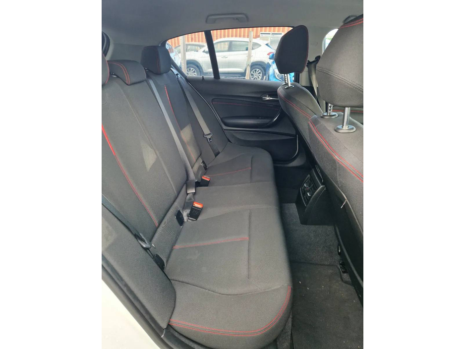 2013 BMW 1 Series - image 16