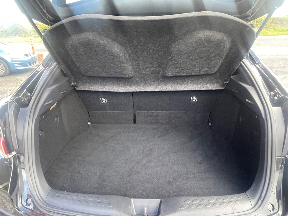 2018 Toyota C-HR - image 9