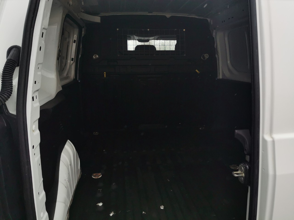 2022 Citroen Berlingo - image 3