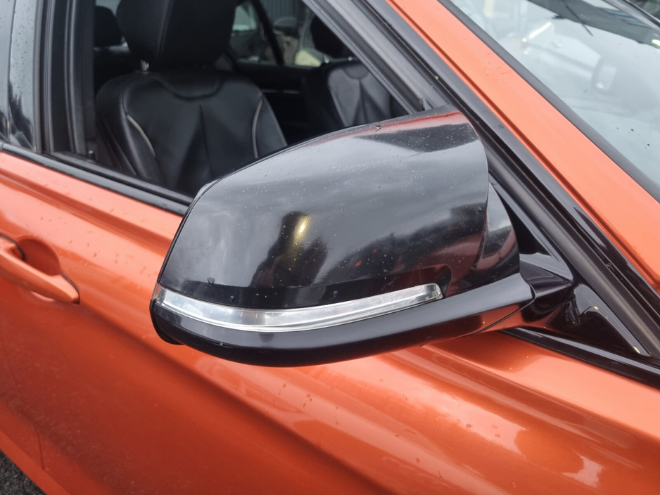 2018 BMW 3 Series - image 18