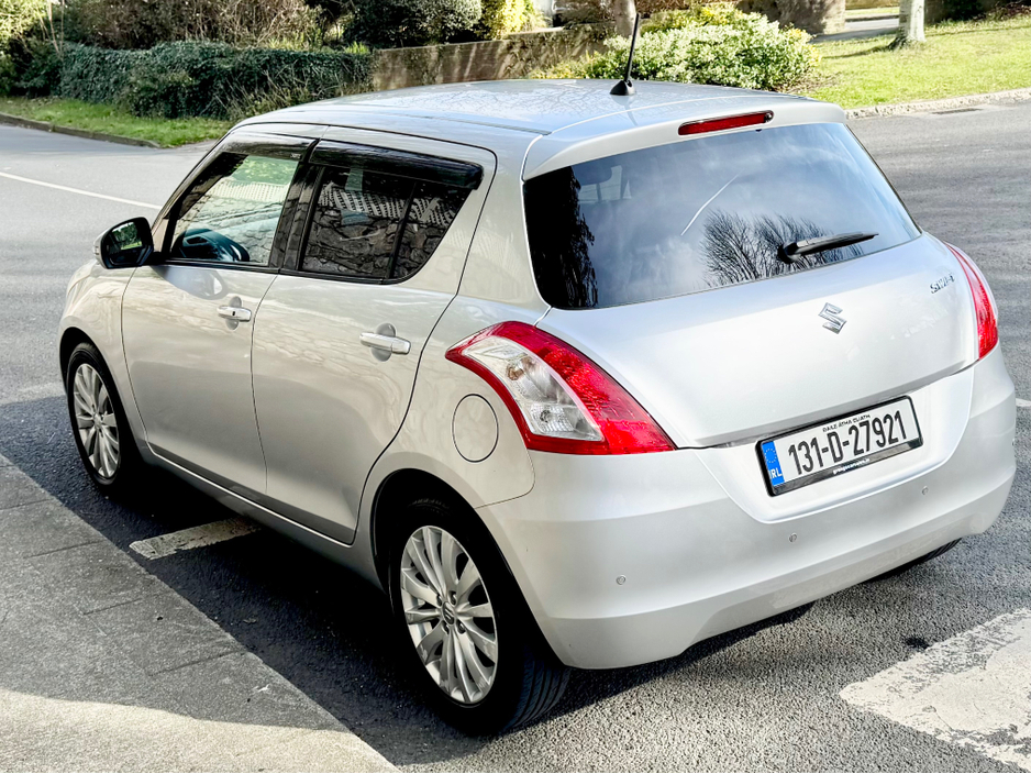 2013 Suzuki Swift - image 12