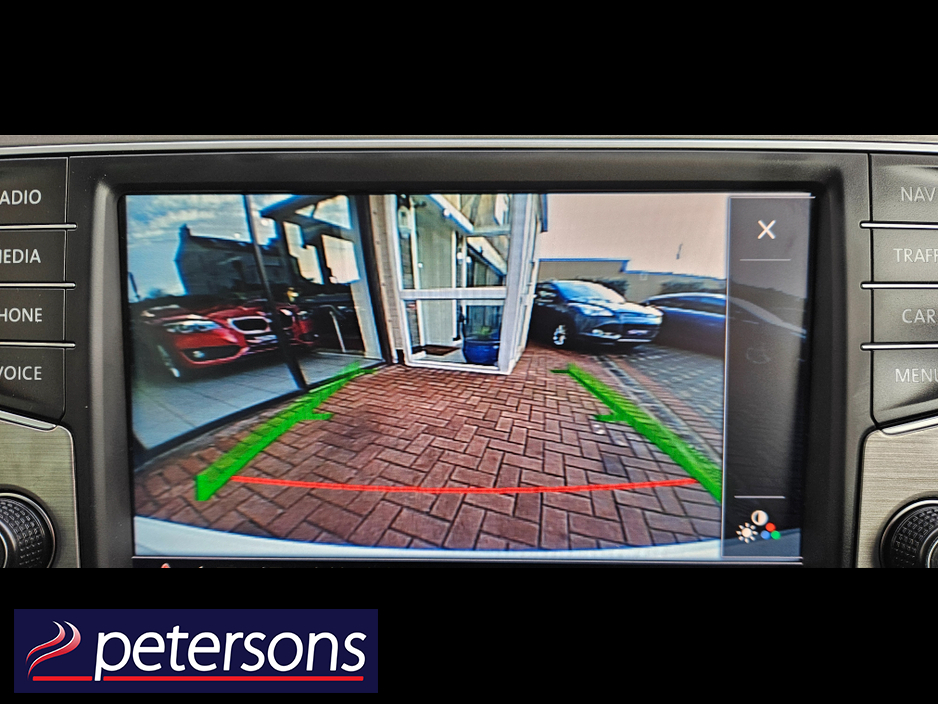 2017 Volkswagen Golf VOLKSWAGEN GOLF 1.2 PETROL AUTOMATIC - LOW MILEAGE €17,950