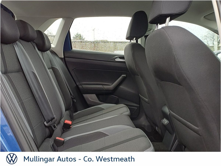 2023 Volkswagen Polo - image 23