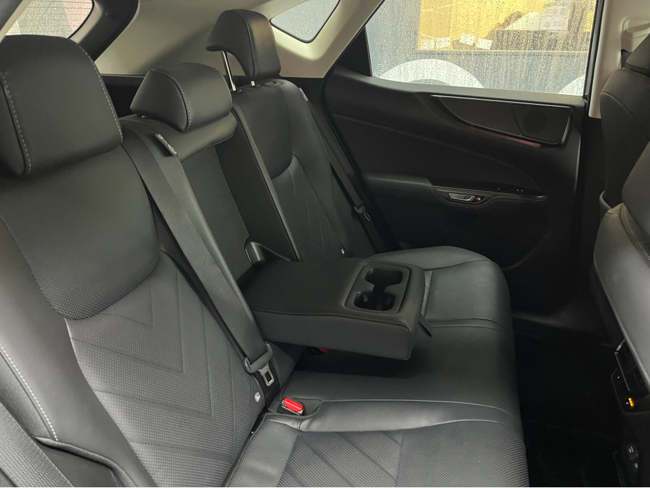 2023 Lexus NX 350h - image 15