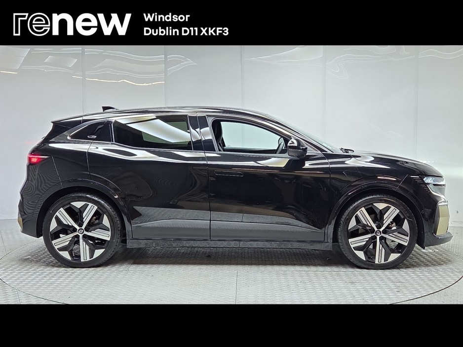 2024 Renault Megane E-Tech - image 7