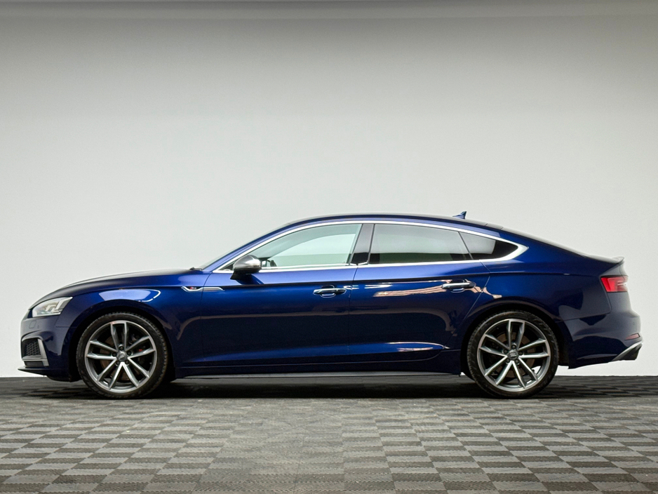 2017 Audi S5 - image 4