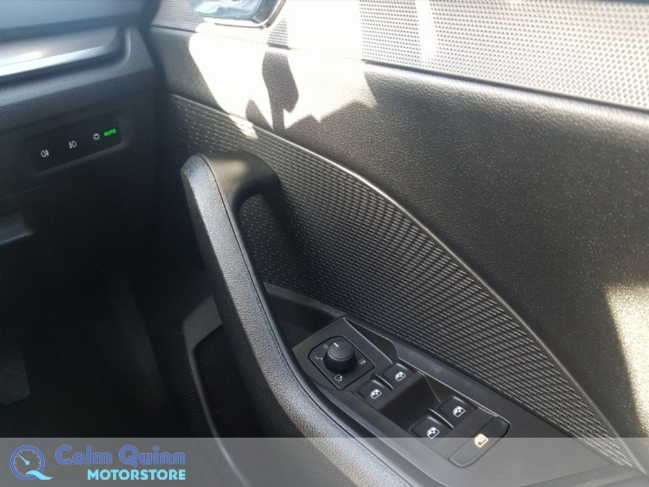 2023 Skoda Octavia - image 14