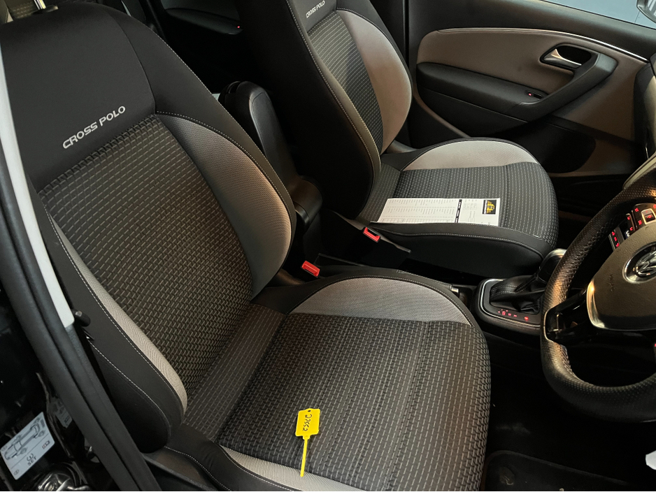 2017 Volkswagen Polo €13950! 2017 VOLKSWAGEN POLO CROSS 1.2 AUTOMATIC / CRUISE CONTROL / REVERSE CAMERA / PADDLE SHIFTERS €13,950