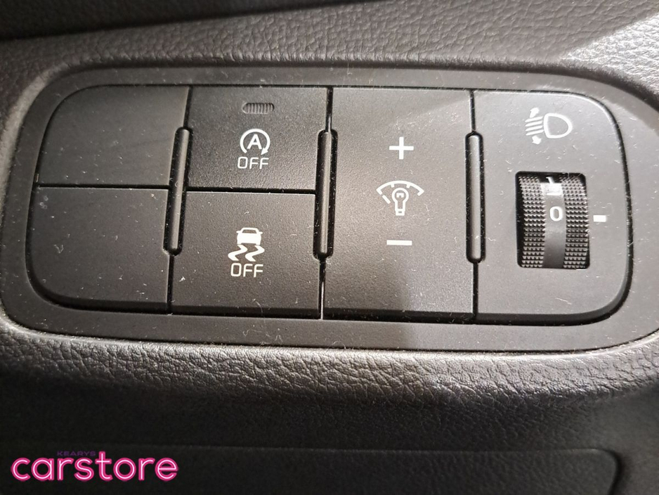 2016 Kia Carens - image 17