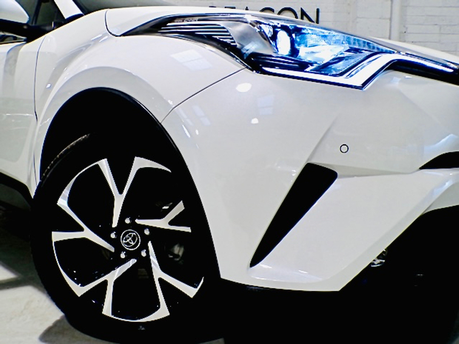 2018 Toyota C-HR - image 3
