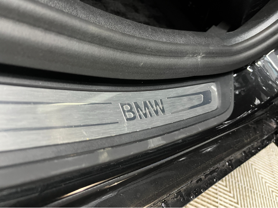 2020 BMW 5 Series €32950 2020 BMW 530E LUXURY EDITION JOY+ 2.0 AUTOMATIC / CRUISE CONTROL / 360° PARKING CAMERA / ELECTRIC MEMORY & HEATED SEATS / HEATED REAR SEATS / AMBIENT LIGHTS €32,950