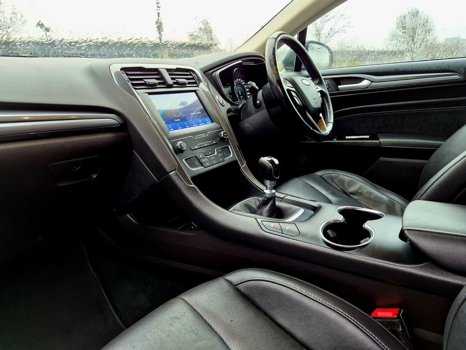 2021 Ford Mondeo - image 11