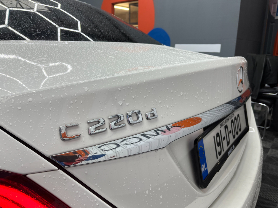 2019 Mercedes-Benz C Class €26950 2019 MERCEDES-BENZ C220D AVANTGARDE AMG LINE 2.0 AUTOMATIC / CRUISE CONTROL / REVERSE CAMERA / ELECTRIC MEMORY & HEATED SEATS / PADDLE SHIFTERS / AMBIENT LIGHTS €26,950