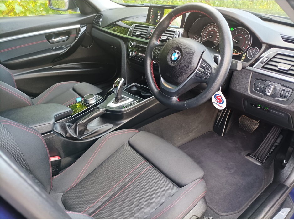 2018 BMW 3 Series 320 DIESEL SPORT LINE SPORTS INTERIOR UNMARKED INSIDE BMW SERVICE HISTORY (9 INPUTS) JUST FULLY SERVICED 2 YEARS NCT 1 YEAR ROAD TAX LOADED WITH EXTRAS €24,949