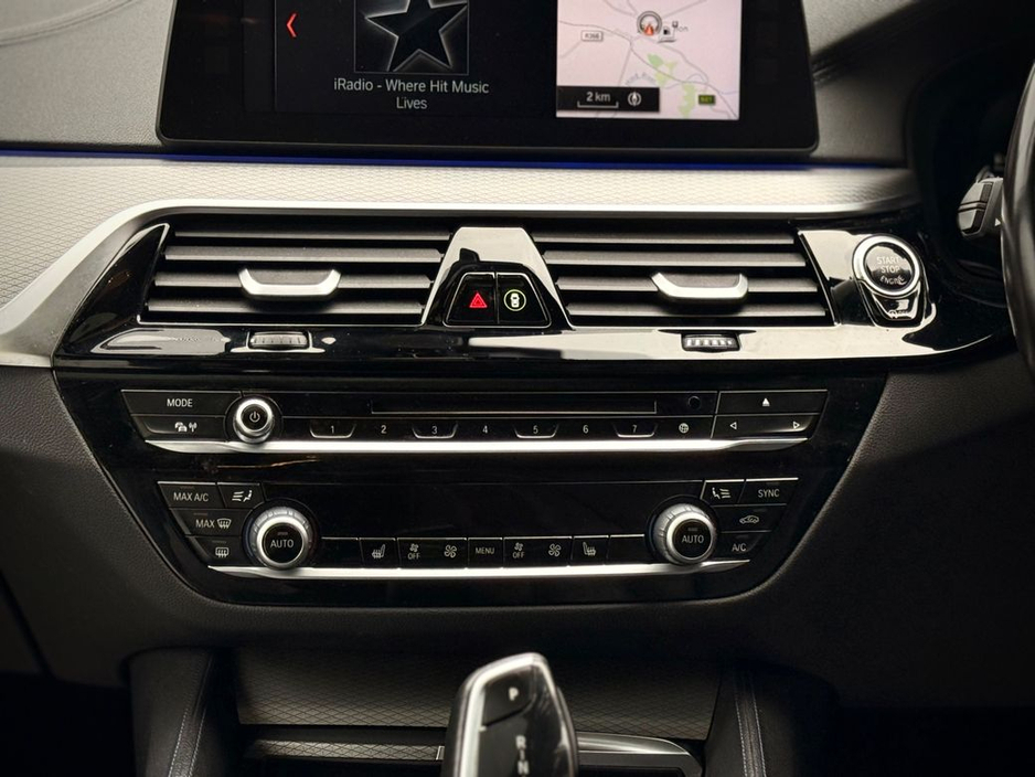 2017 BMW 5 Series - image 15