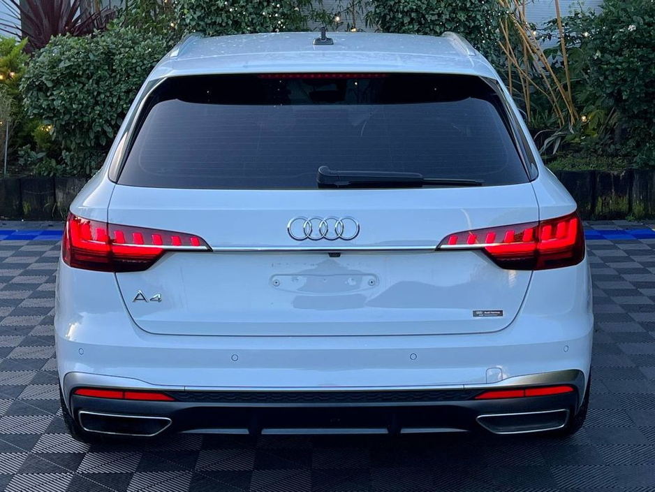 2021 Audi A4 S-LINE AVANT 2.0 TDI // 360 PARKING AID // DIGITAL CLUSTER // 4 HEATED S-LINE SPORT INTERIOR €32,900